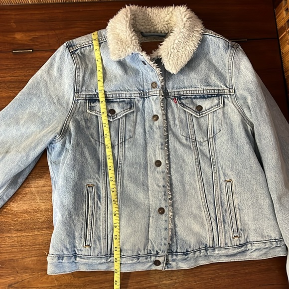 Levi’s Original Sherpa Denim Trucker Jacket - Picture 3 of 16